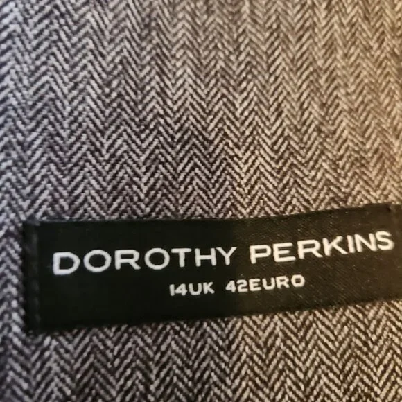 Blazer - Picture 2 of 3